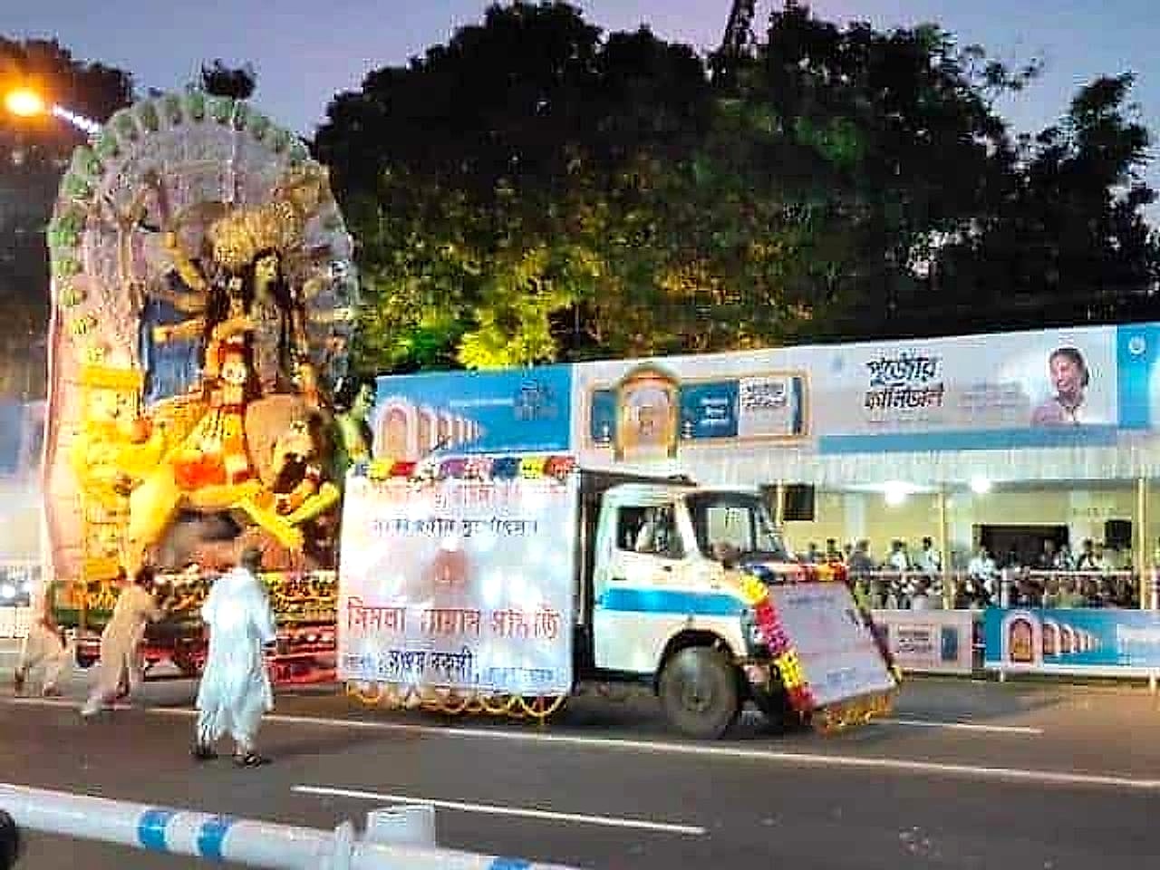 Simla Byayam Samity – Calcutta’s first ‘Sarbojonin’ Puja